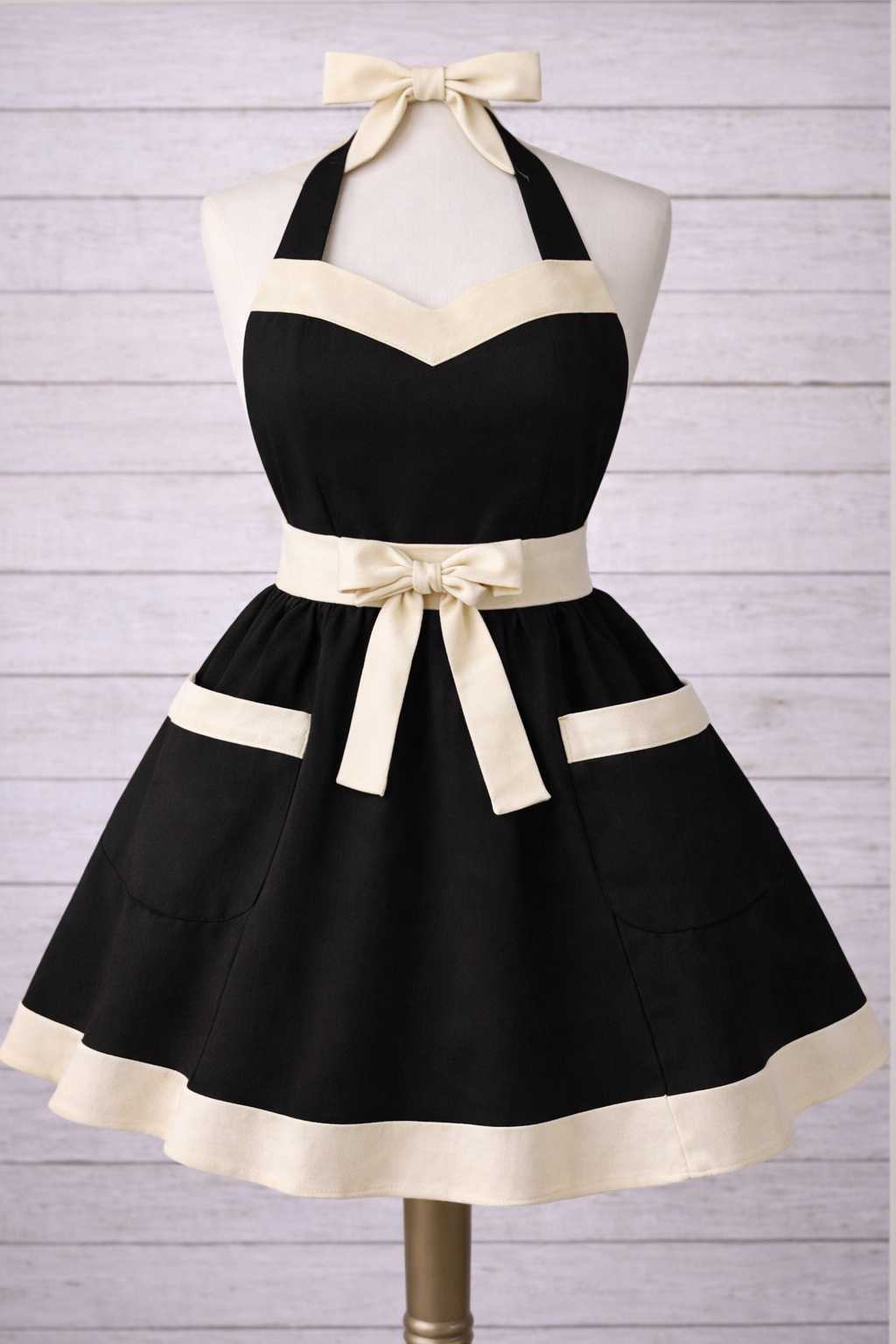 Vintage-Inspired Retro Apron – Handmade Collection