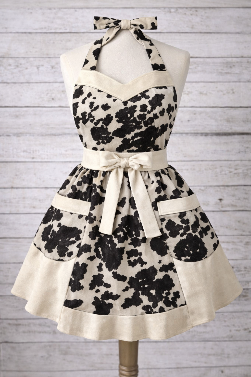 Vintage-Inspired Retro Apron – Handmade Collection Moo-y life